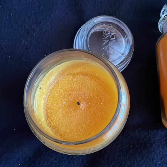 Two Yankee Candle Tropical Starfruit Candles - Picture 2 of 6